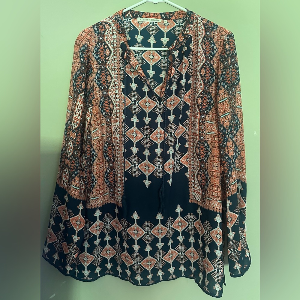 VIOLET & CLAIRE Size LARGE Navy, Orange & Cream Bohemian Patterned Tunic Top